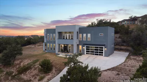 714 Misty Water Ln, San Antonio, TX 78260