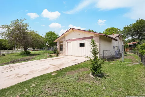 San Antonio, TX 78245,1106 Boling Brook
