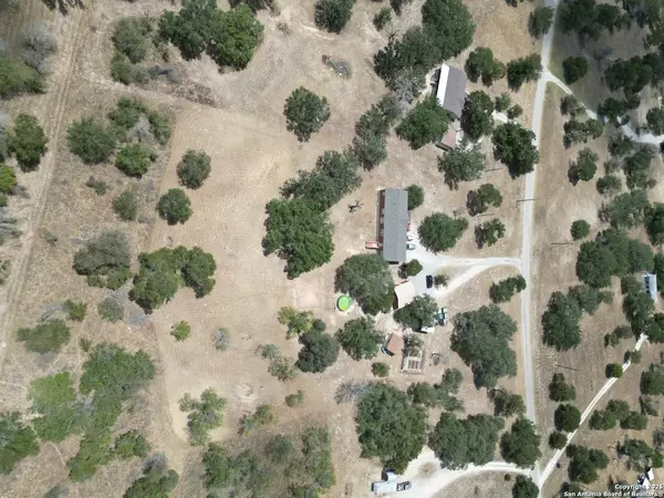 Natalia, TX 78059,277 County Road 7812