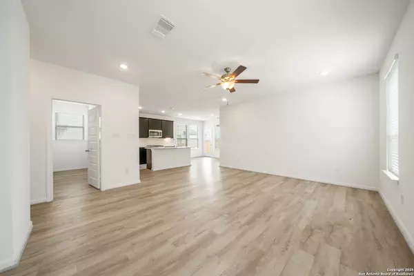Marion, TX 78124,5052 Park Corner