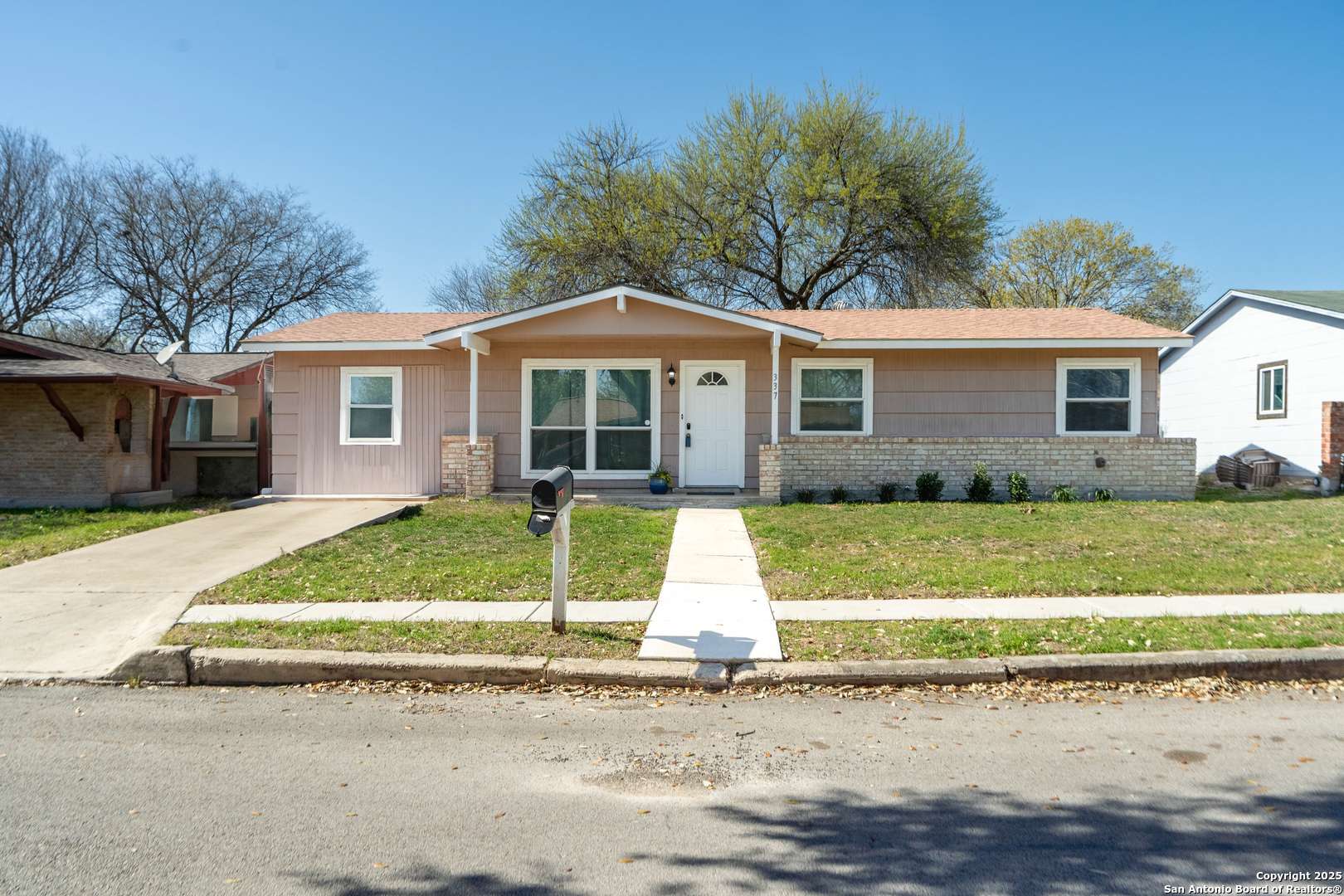 Converse, TX 78109,337 Deborah