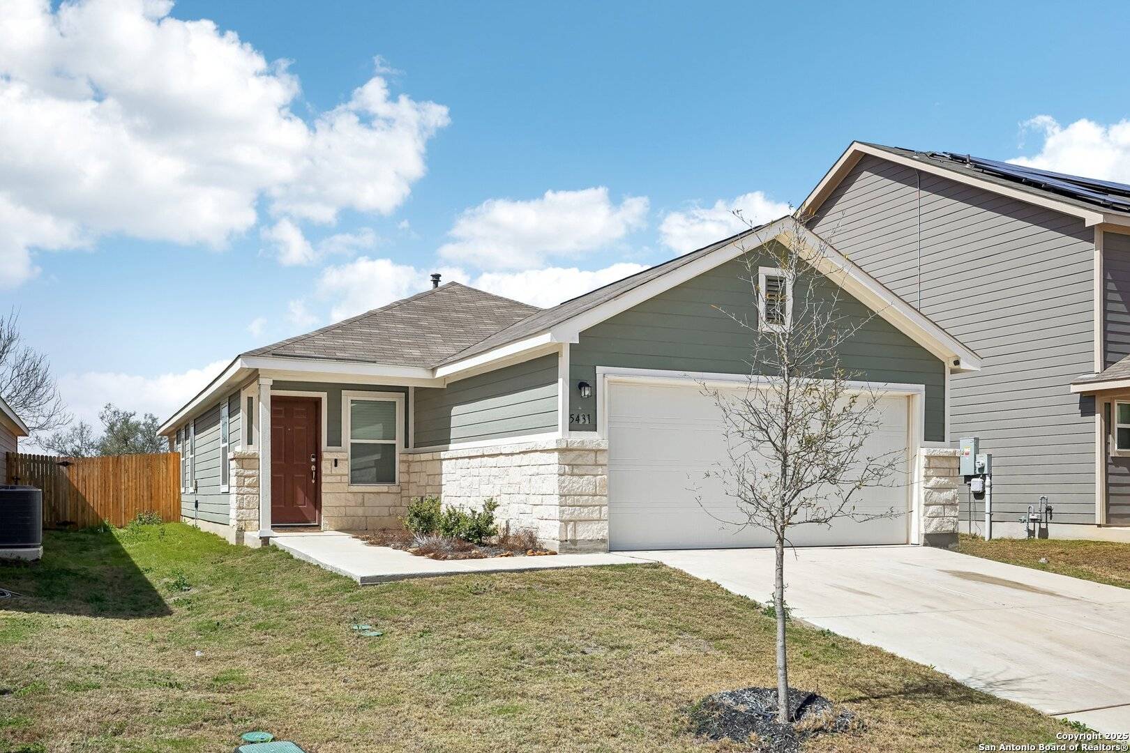 Von Ormy, TX 78073,5431 Frederick bluff