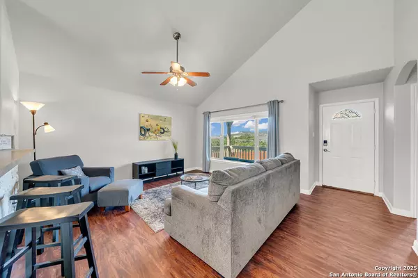 Canyon Lake, TX 78133,428 Kings Dr