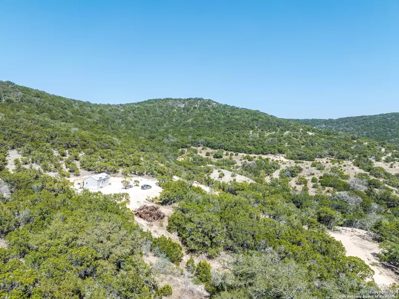 106 Walden Ridge, Tarpley, TX 78883