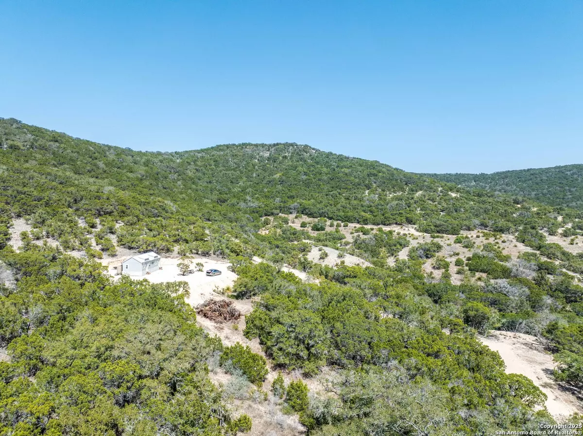 Tarpley, TX 78883,106 Walden Ridge