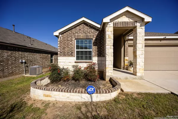 San Antonio, TX 78261,6023 Akin Stroll