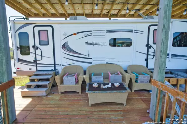 Sargent, TX 77414,2028 CR 204 DOLPHIN WAY