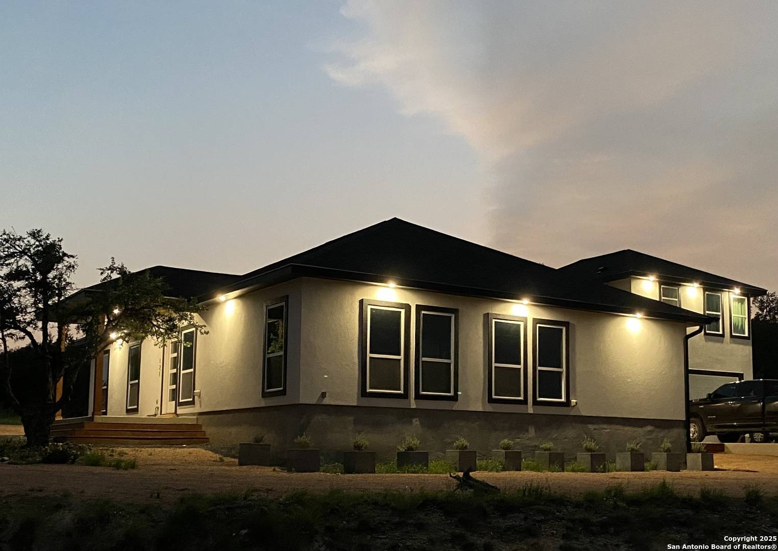 121 Jacob Dearing, Blanco, TX 78606