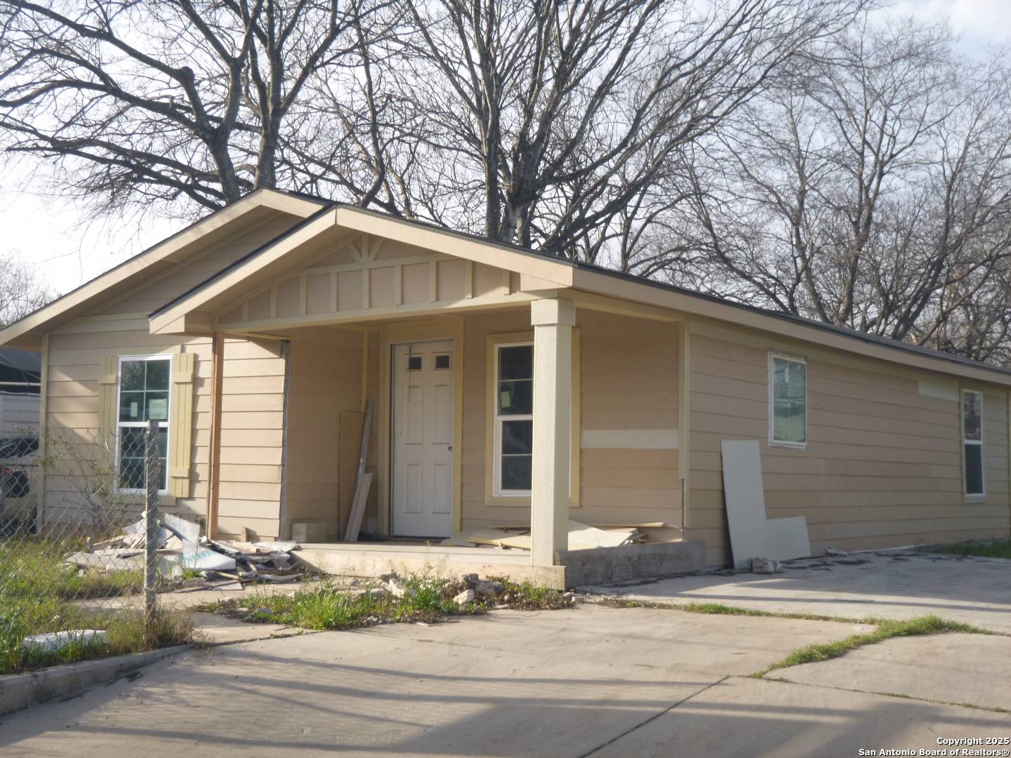 301 Sims, San Antonio, TX 78225