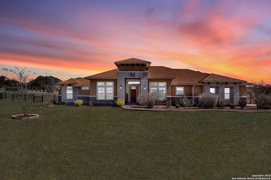 121 WESTFIELD CROSSING, La Vernia, TX 78121