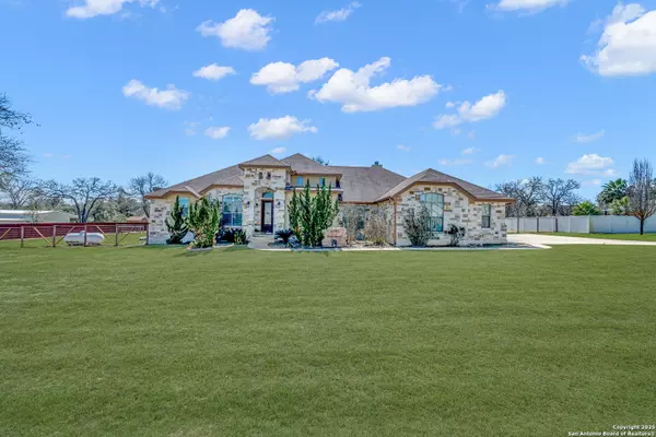 La Vernia, TX 78121,120 Bucks