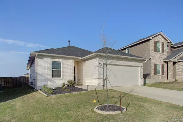 Elmendorf, TX 78112,8931 Hazel Birch