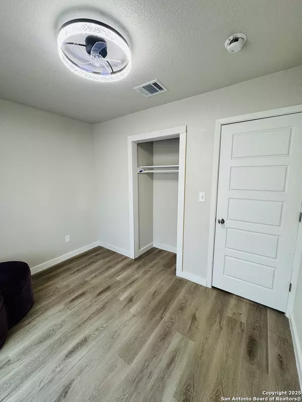 San Antonio, TX 78224,3031 Durette