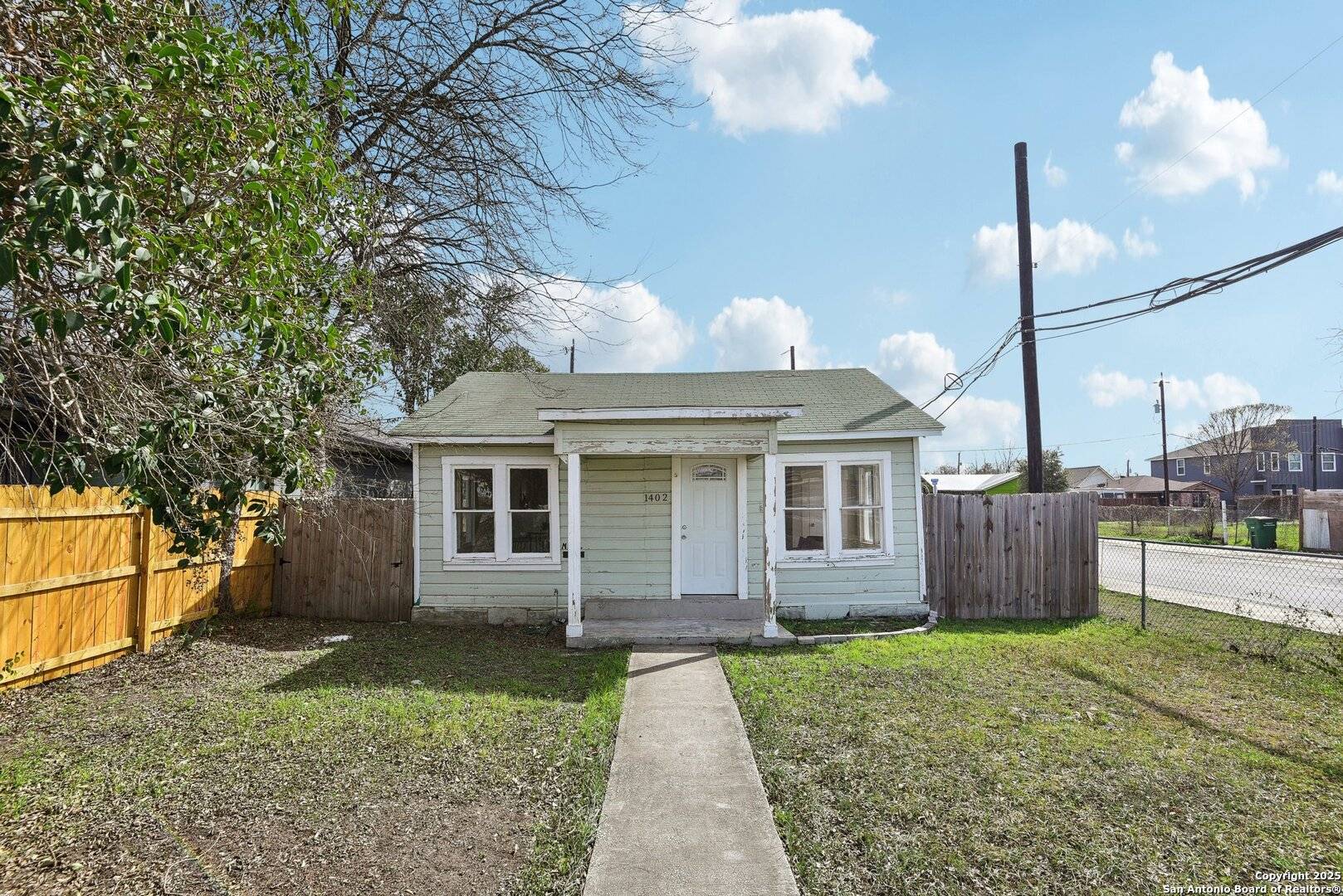 San Antonio, TX 78202,1402 Sherman