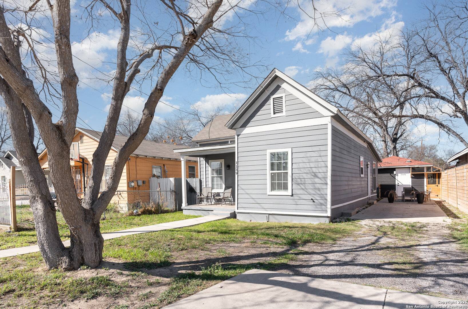 San Antonio, TX 78207,1139 Morales