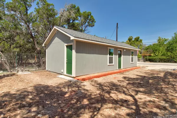 Bandera, TX 78003,6880 Whartons Dock