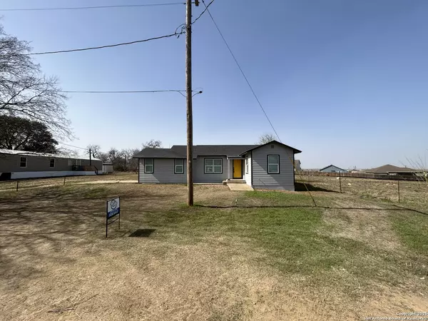 Jourdanton, TX 78026,1313 Hickory