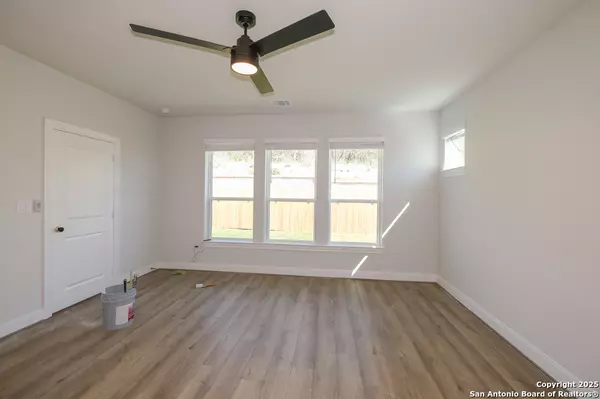 San Antonio, TX 78245,15111 Libby Hill