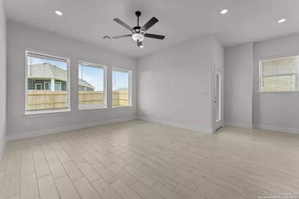 San Antonio, TX 78245,2663 Vistablue ln