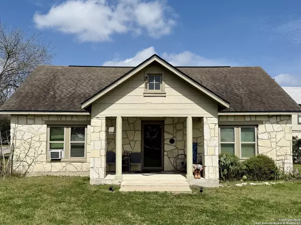 Karnes City, TX 78118,705 Weir