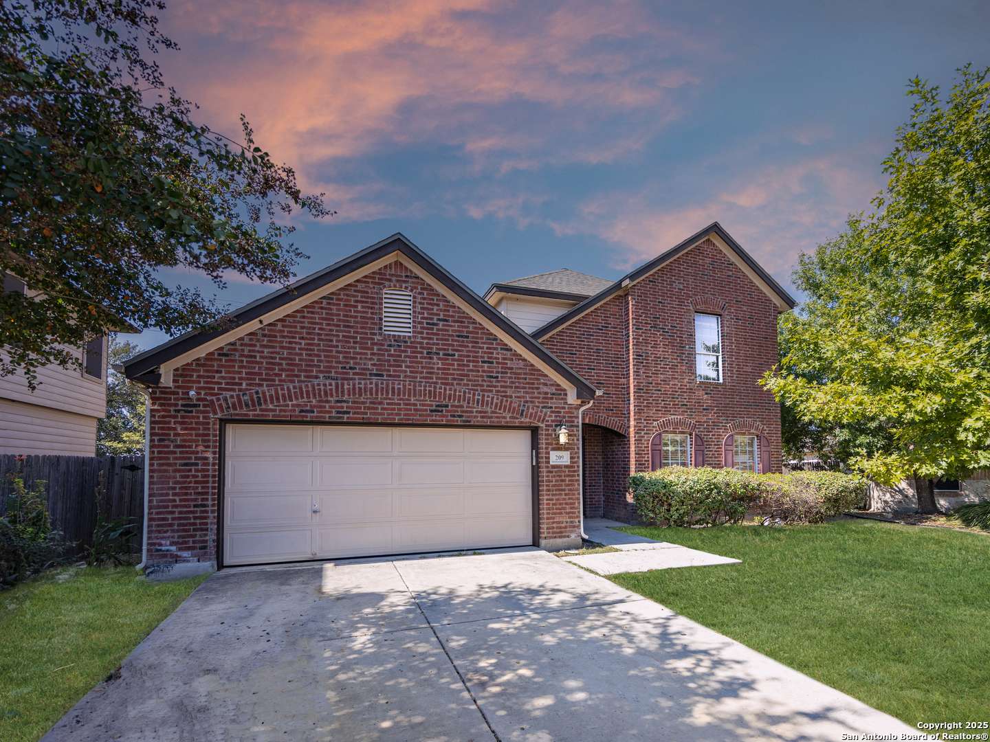 209 SUNSET HTS, Cibolo, TX 78108-3397