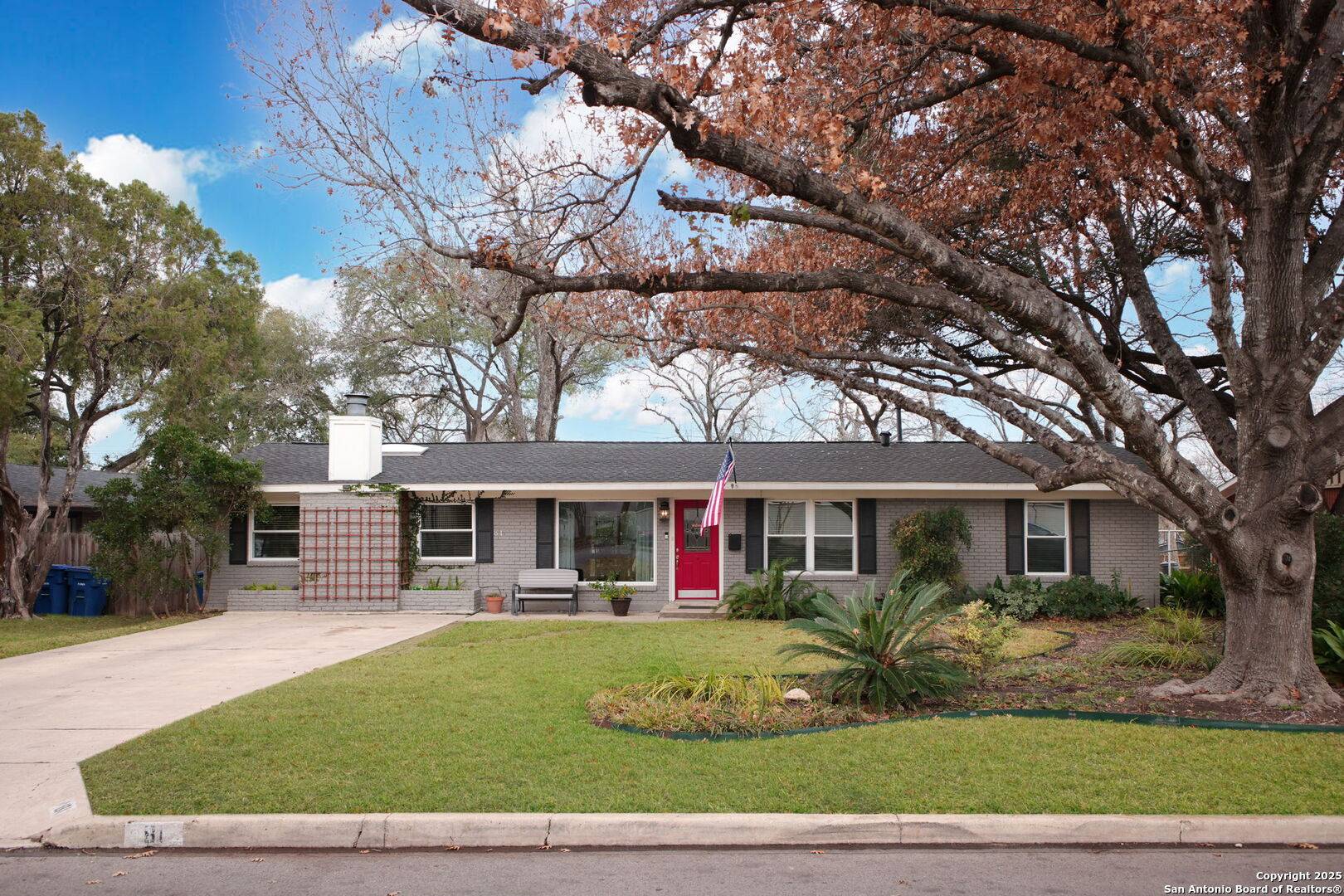 San Antonio, TX 78209,81 Camellia Way