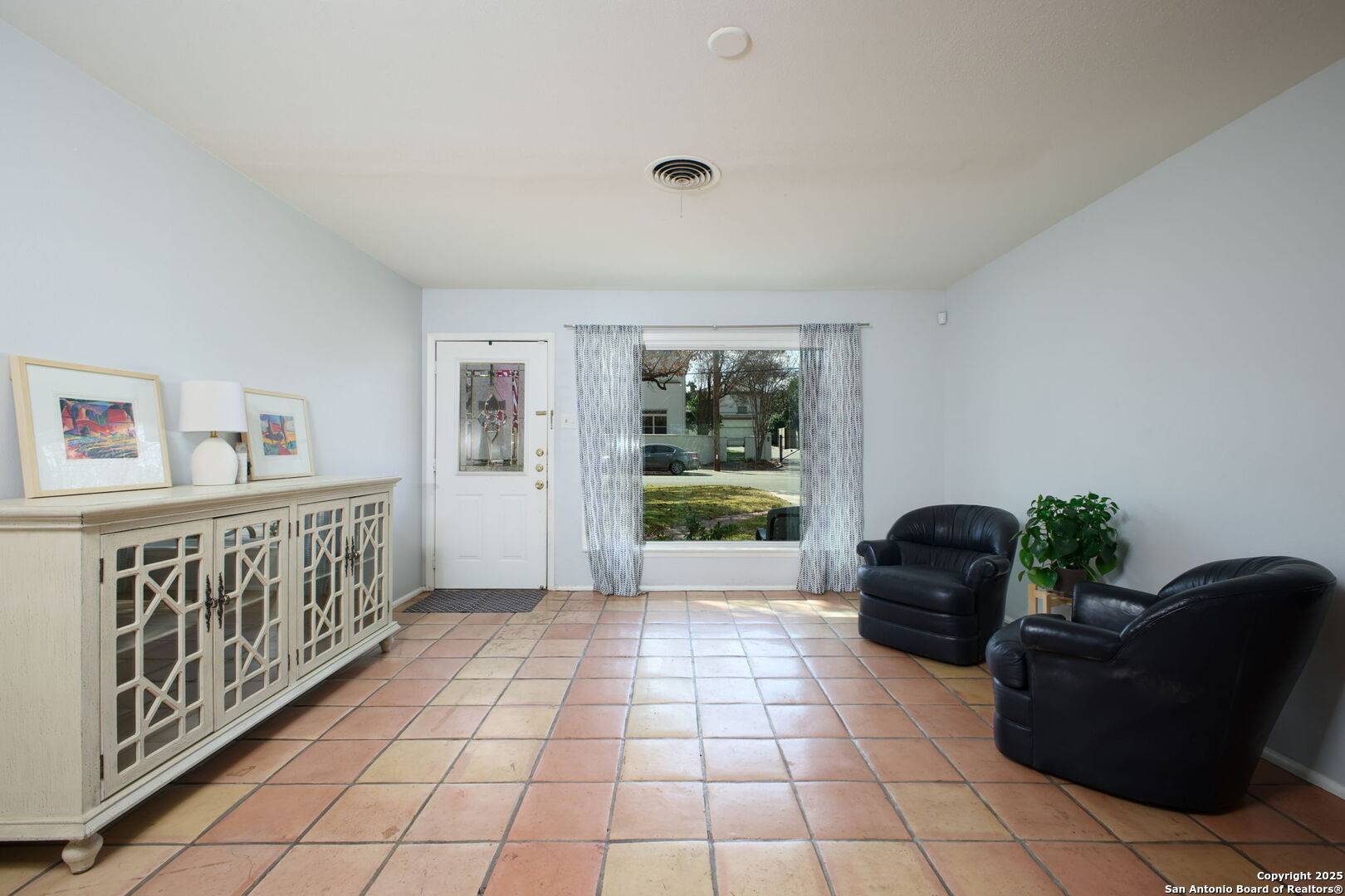 San Antonio, TX 78209,81 Camellia Way