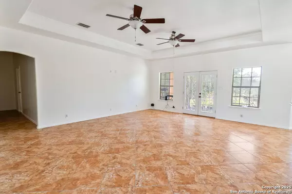 San Antonio, TX 78253,319 County Road 386