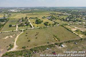 Cibolo, TX 78108,670 Country Ln