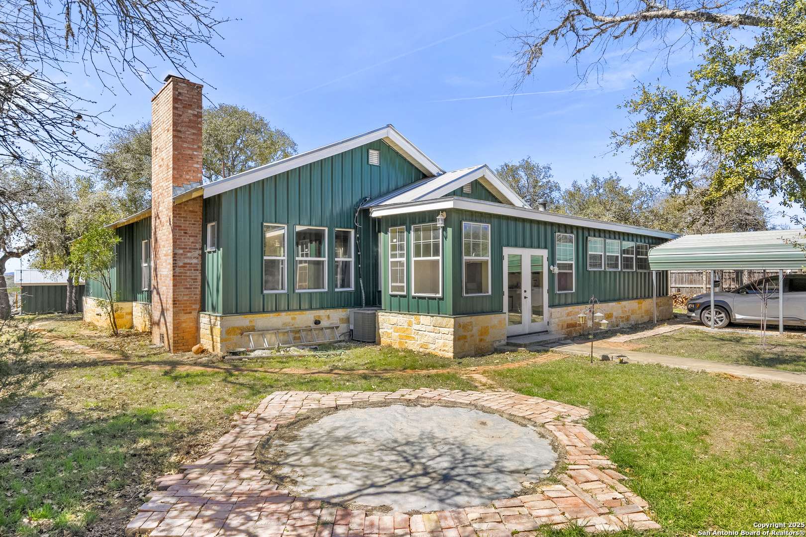 Bandera, TX 78003,541 Robindale