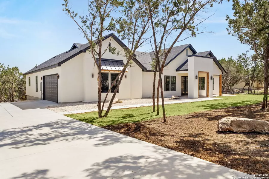 209 Saddle Mountain, Boerne, TX 78006