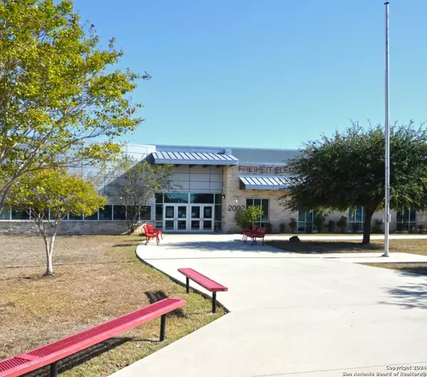 New Braunfels, TX 78130,5764 Emmett Street