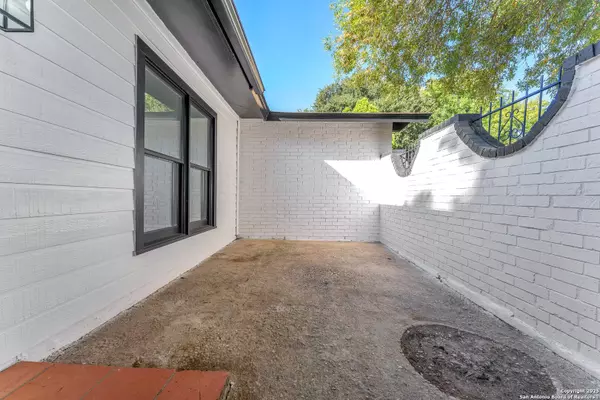 San Antonio, TX 78255,7714 Green Glen