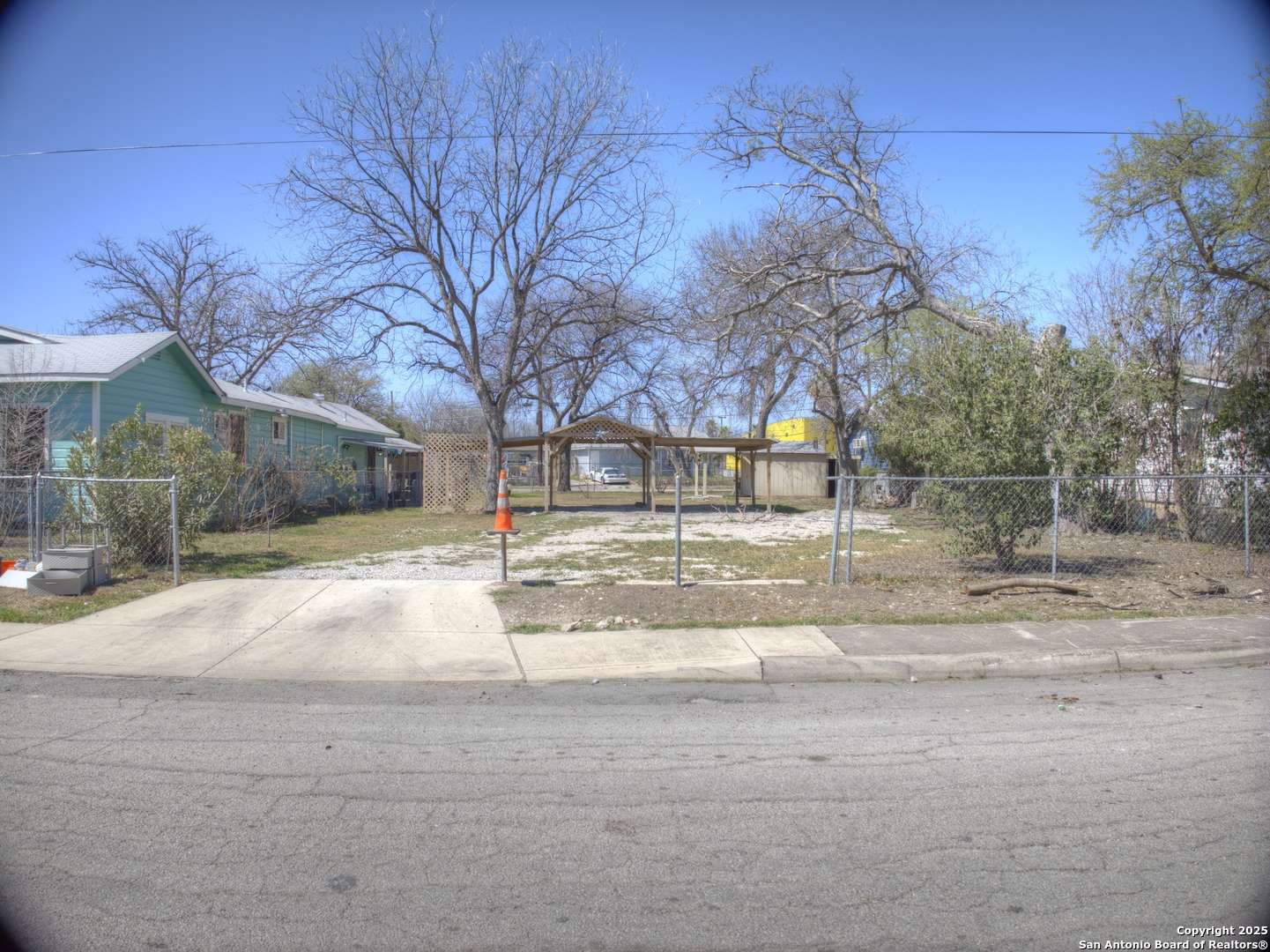 San Antonio, TX 78207,515 25th