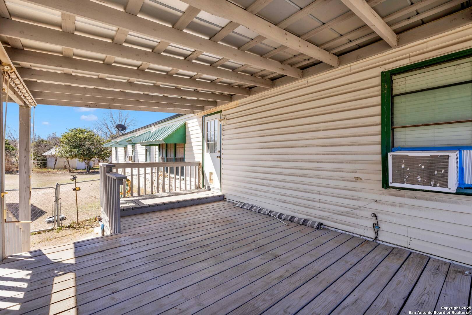 Brackettville, TX 78832,36 Retama