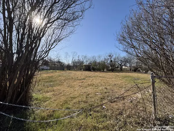 San Antonio, TX 78228,647 North San Ignacio Avenue