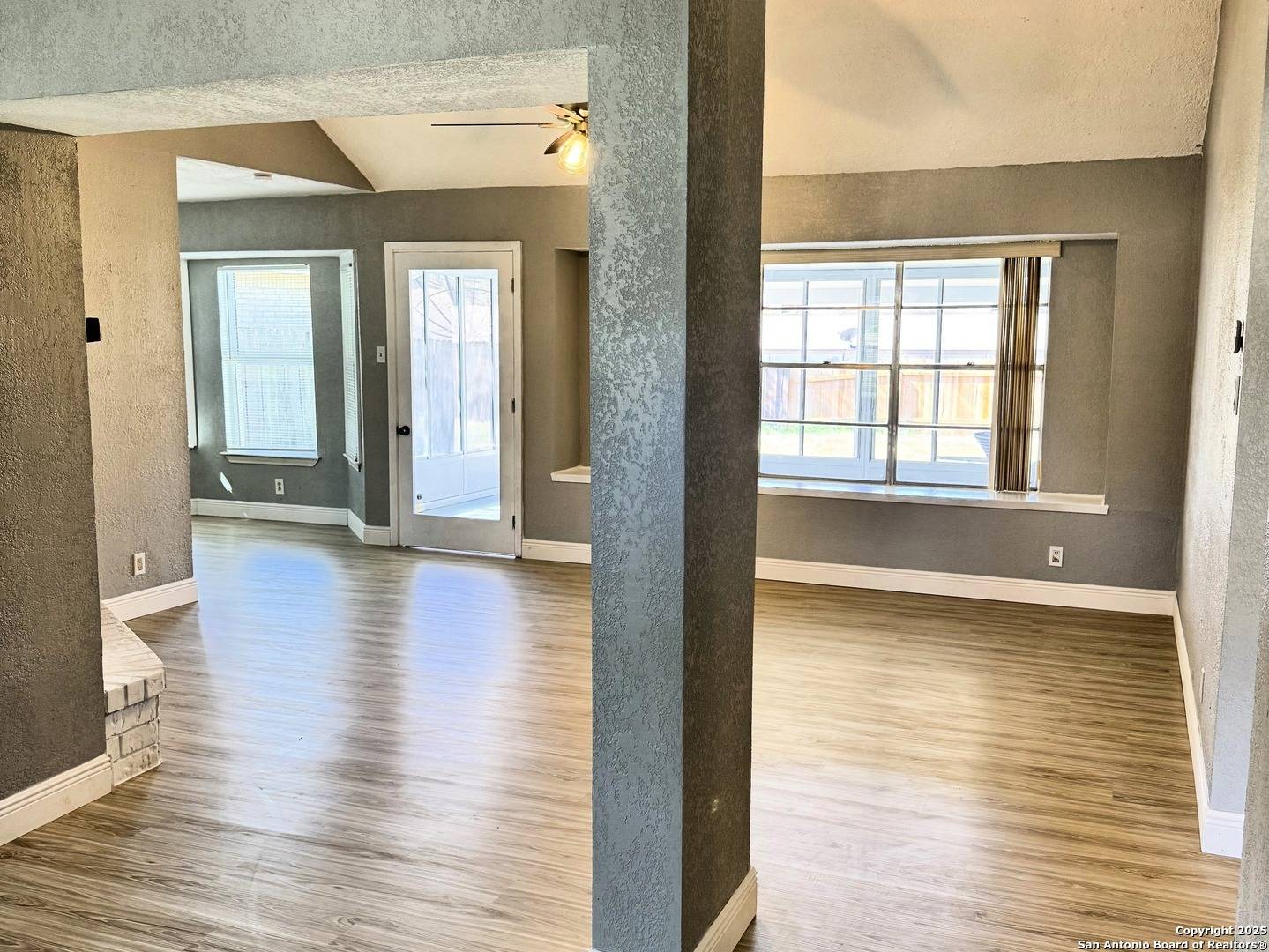San Antonio, TX 78233,14519 Ridge Meadow