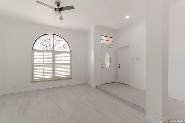 San Antonio, TX 78249,7655 Spanish Wood