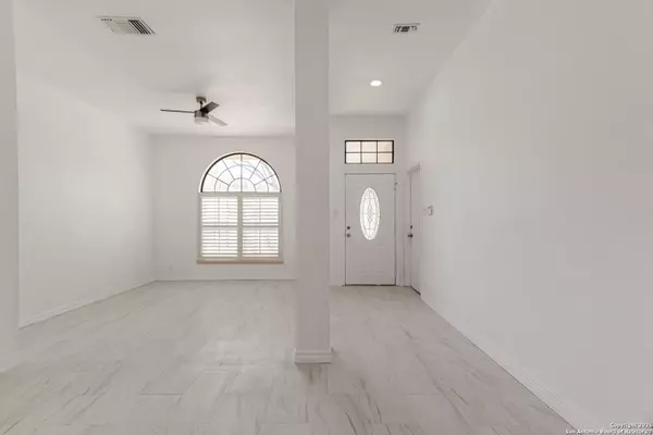 San Antonio, TX 78249,7655 Spanish Wood