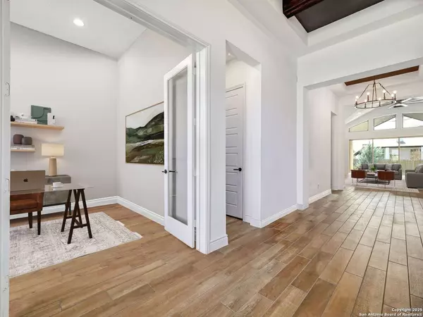 Boerne, TX 78015,7948 VALLEY POINT