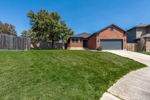 7719 Bit Cir, Elmendorf, TX 78112