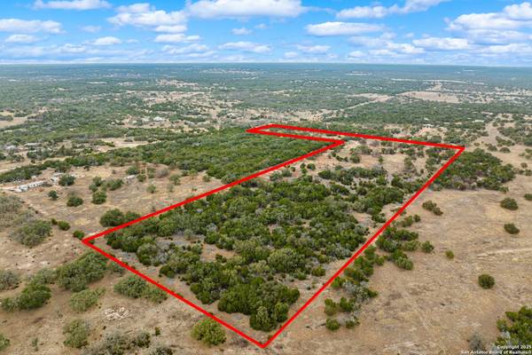 826 Byas Springs Rd, Mountain Home, TX 78058