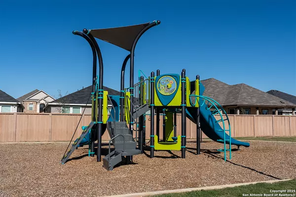 San Antonio, TX 78221,9406 HAMMERSTONE DR