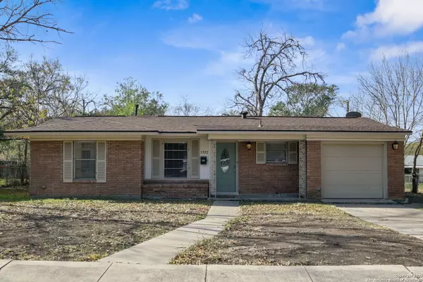 1322 Viewridge Dr, San Antonio, TX 78213-3727