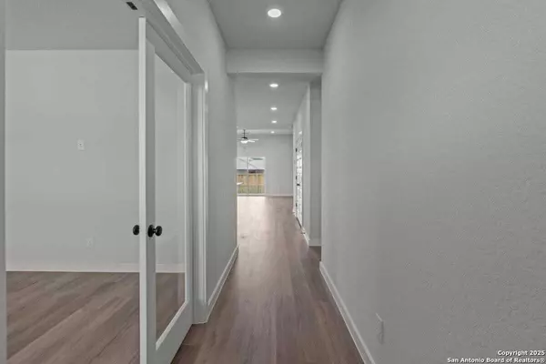 New Braunfels, TX 78130,1932 Split Rock Road