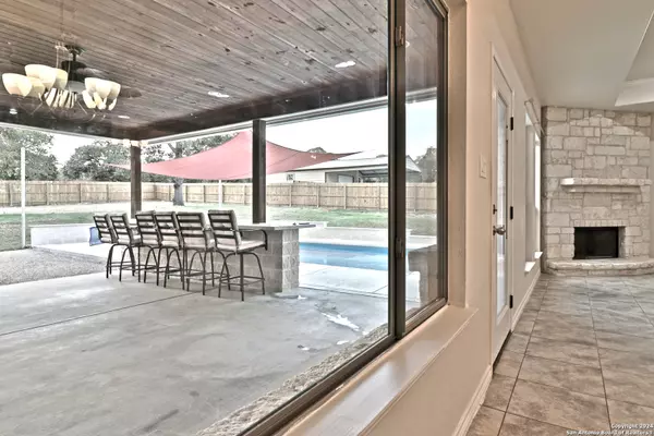 Adkins, TX 78101,109 COVER PT