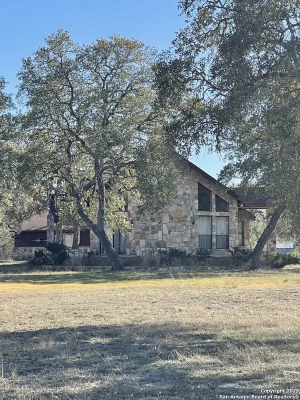 San Antonio, TX 78253,473 County Road 385