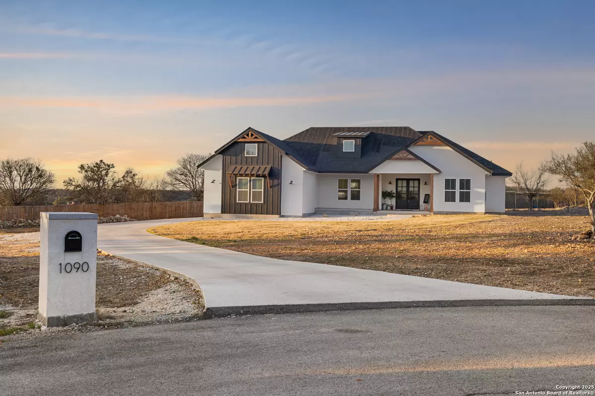Spring Branch, TX 78070,1090 Pegasus
