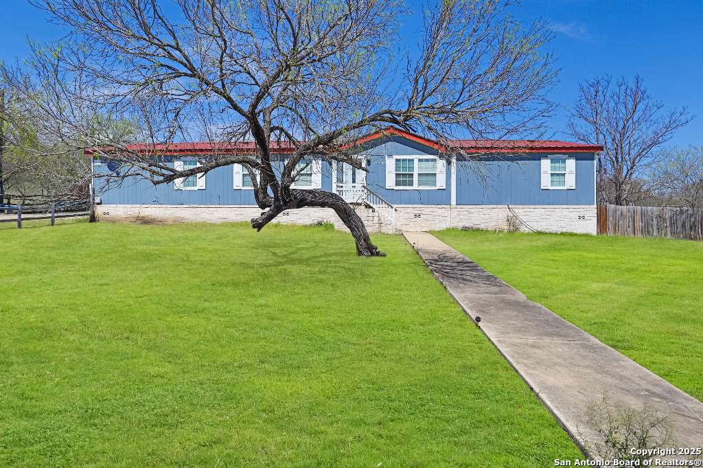 230 County Road 5633, Castroville, TX 78009