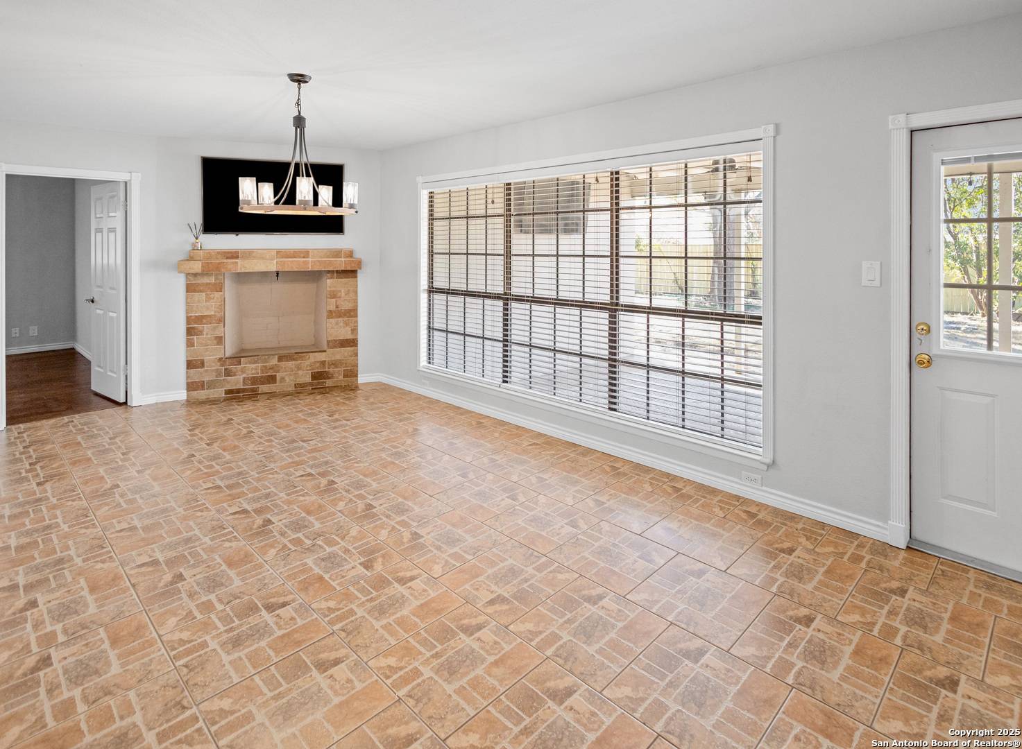 San Antonio, TX 78229,5318 King George